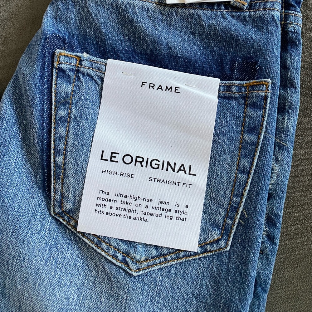 Frame Denim High-Rise Jeans in Medium Blue Wash - Picture 3 of 10